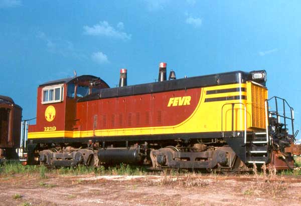 Roster Photo: S&L GP10 #7 wears a brownish-red over white livery with black trim on nose.